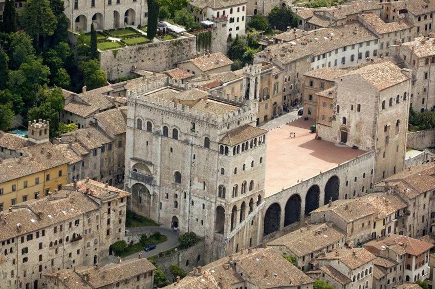 Villa Gino'S House In Old Town.. Gubbio Exterior foto