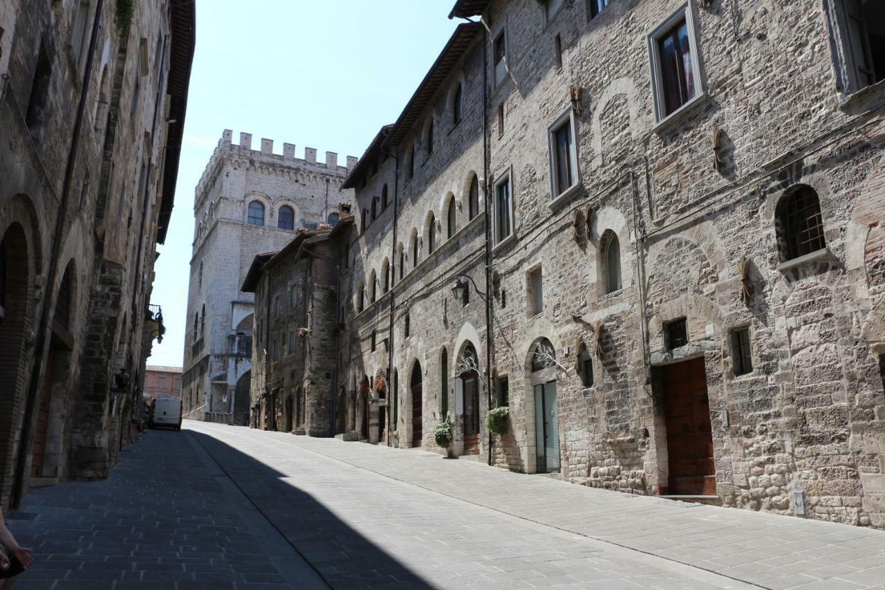 Villa Gino'S House In Old Town.. Gubbio Exterior foto
